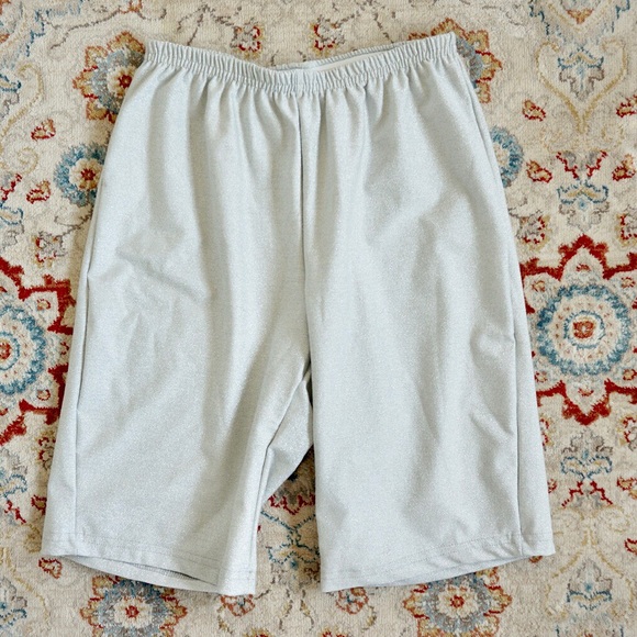 Urban Outfitters biker shorts - Picture 2 of 6
